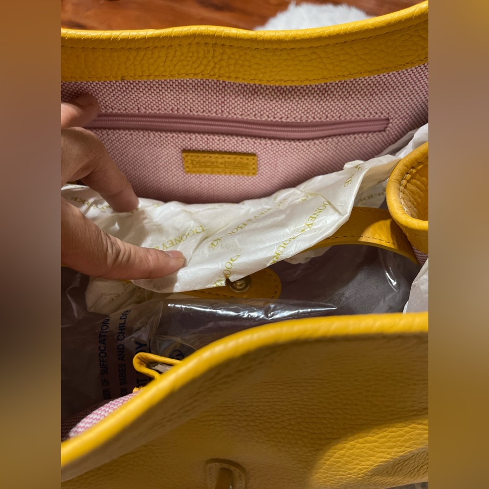 dooney and bourke bag with tag never use - Picture 3 of 5